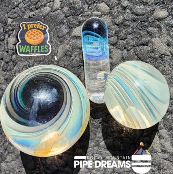 Swirling light blues and silver thourgh out these terp slurpers that functions great color of silver fume