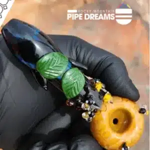 beehive dry glass pipe with buzzing bees and leaves